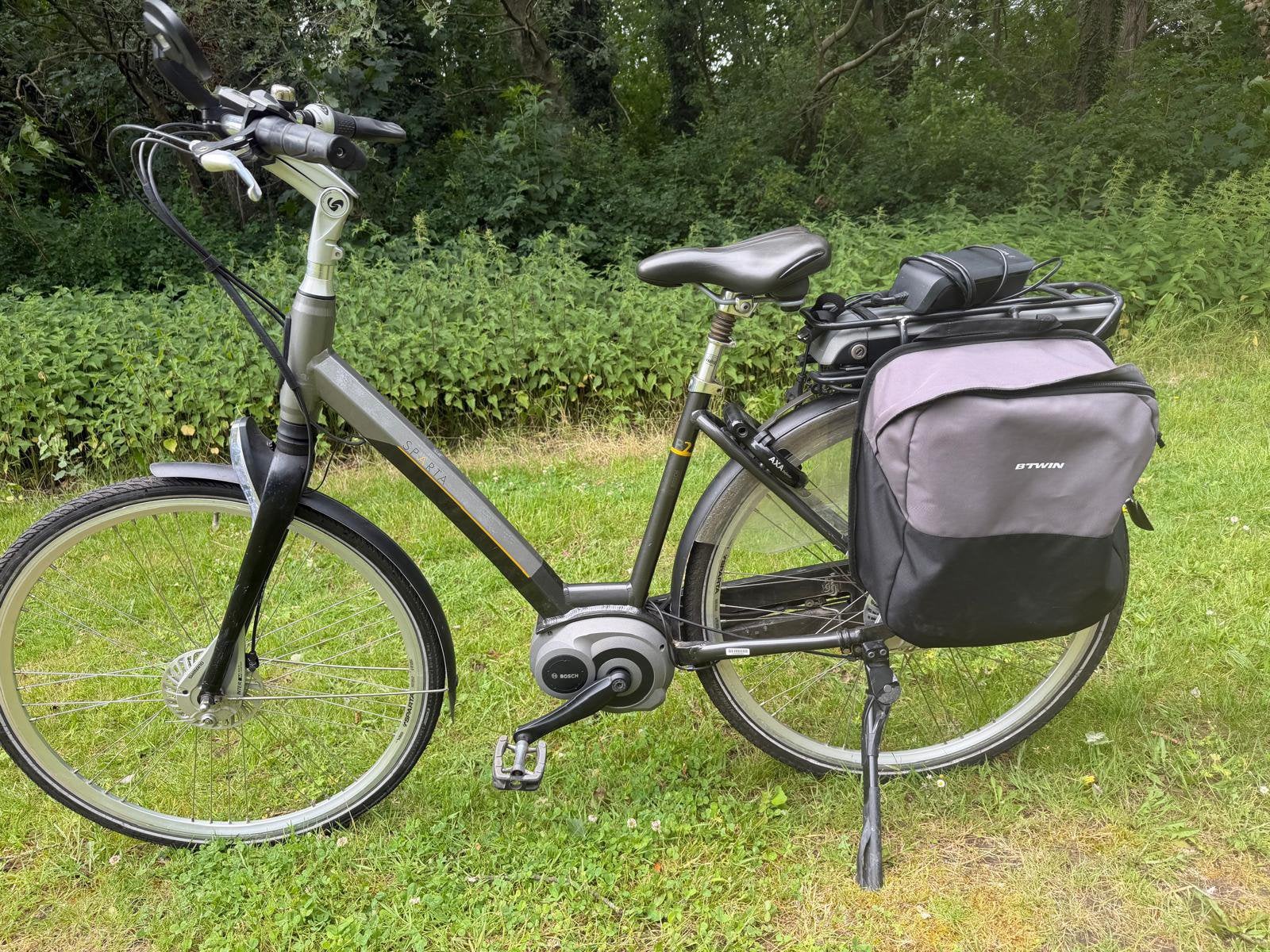 elektrische fiets middenmoter Bosch Sparta, Fietsen en Brommers, Elektrische fietsen, Ophalen, Zo goed als nieuw, Sparta