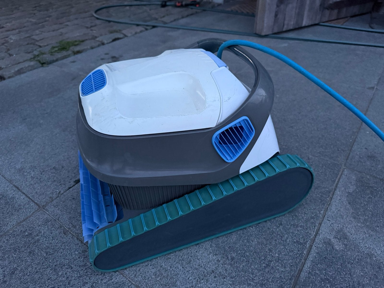 Dolphin S300i Smart Zwembadrobot, Tuin en Terras, Zwembad-toebehoren, Zo goed als nieuw, Ophalen