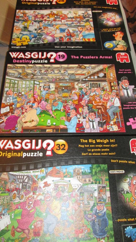 wasgij, Ophalen, 500 t/m 1500 stukjes, Zo goed als nieuw, Legpuzzel