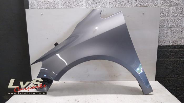 Scherm links-voor van een Volkswagen Golf Plus (LA7T), Gebruikt, -, Volkswagen, -