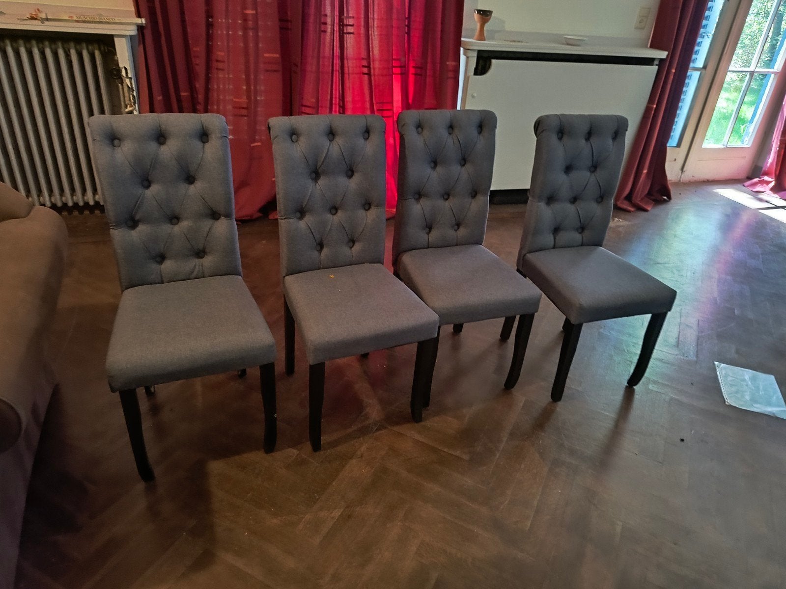 Stoelen, Ophalen