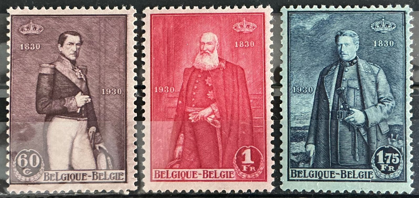 LOT 731. COB: 302/04. INDÉPENDANCE. MH., Enlèvement ou Envoi, Non oblitéré, Gomme originale, Autocollant