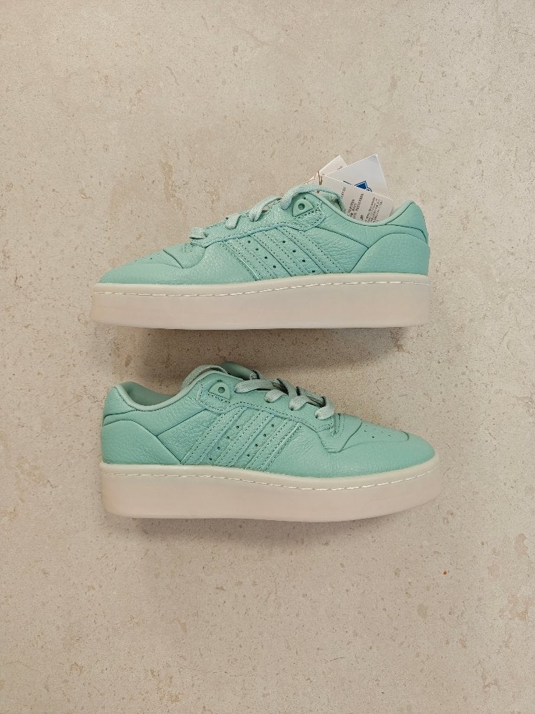 Adidas sneakers, Adidas, Nieuw, Ophalen of Verzenden, Sneakers