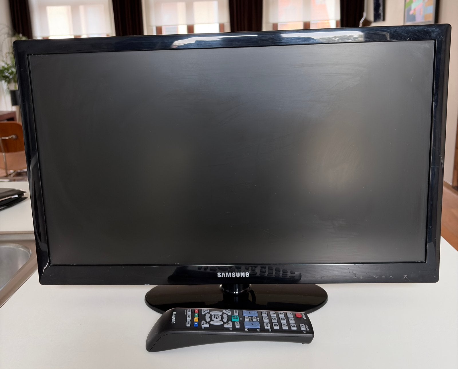 Samsung TV LED 22” Full HD ultra-fine 4 cm – TV ou écran PC, Enlèvement, Comme neuf, LED, Samsung