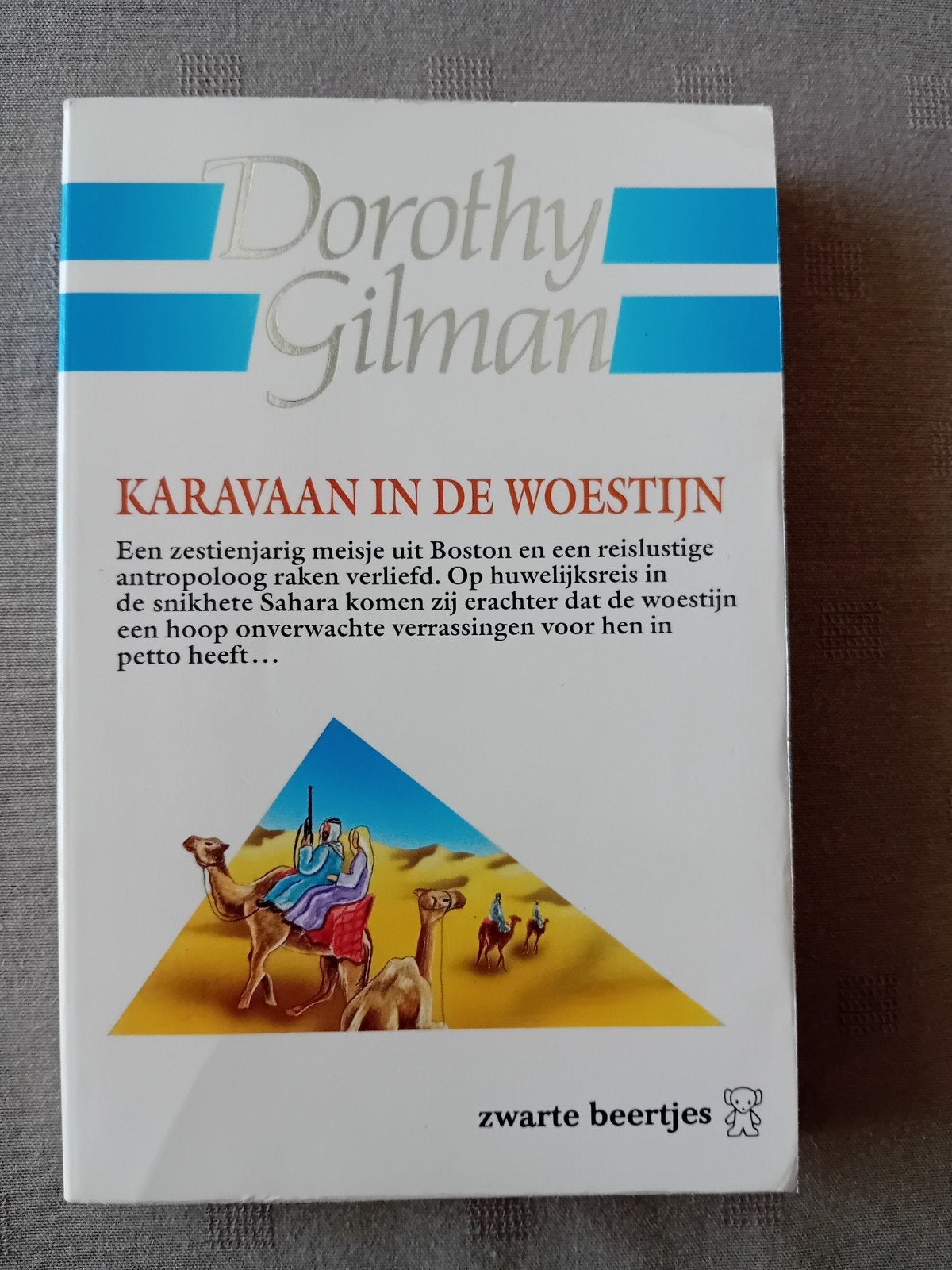 D. Gilman - Karavaan in de woestijn, Boeken, Ophalen of Verzenden, Gelezen, D. Gilman