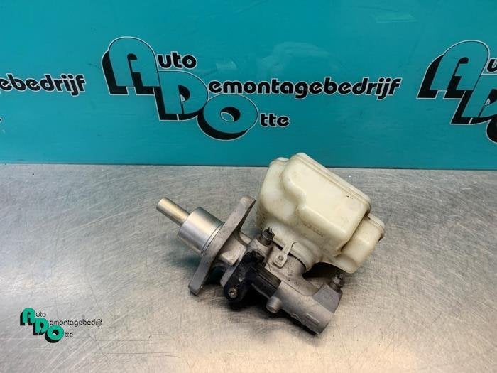 Hoofdremcilinder van een Volkswagen Golf (Golf 09-), Gebruikt, -, Volkswagen, -