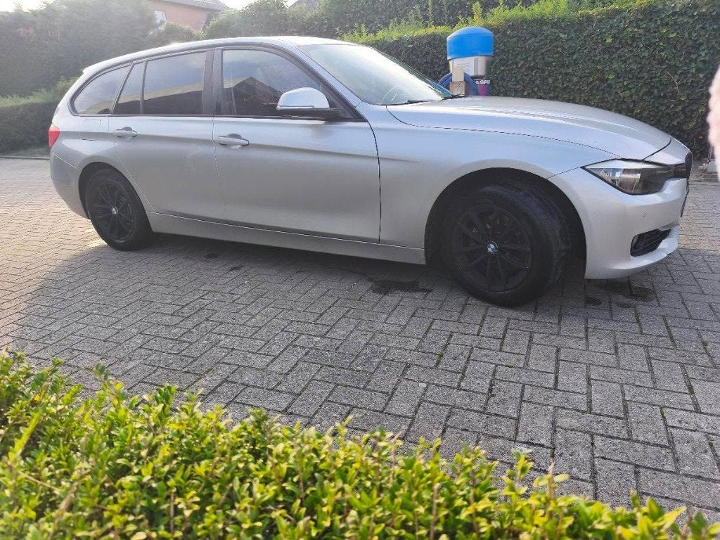 Bmw f31, Autos, Argent ou Gris, Capteur de lumière, Noir, 5 portes