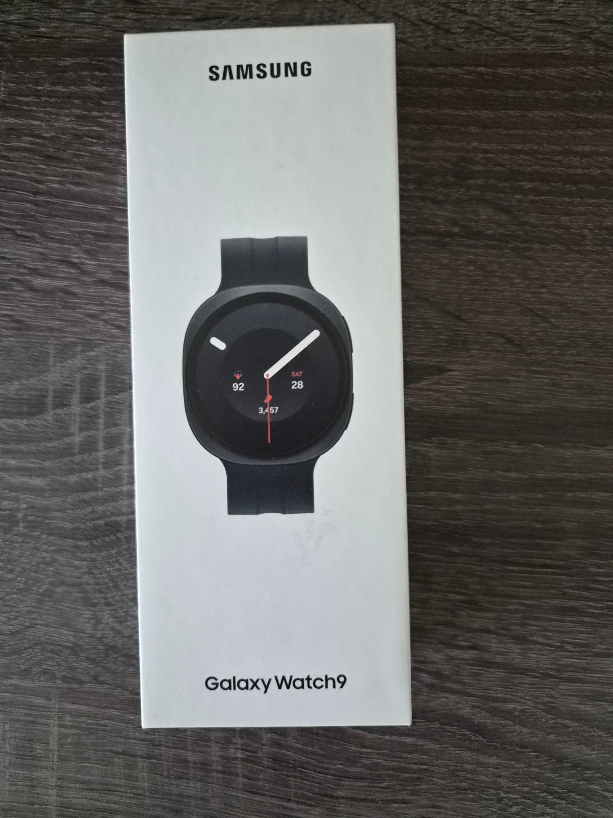 Nieuw Galaxy watch 9 ongeopende doos !!, Bijoux, Sacs & Beauté, Montres connectées, Neuf, Étanche, Noir, Enlèvement