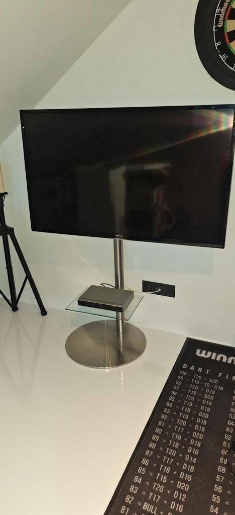 Meuble TV avec conduit de câbles en très bon état, Enlèvement ou Envoi, Comme neuf