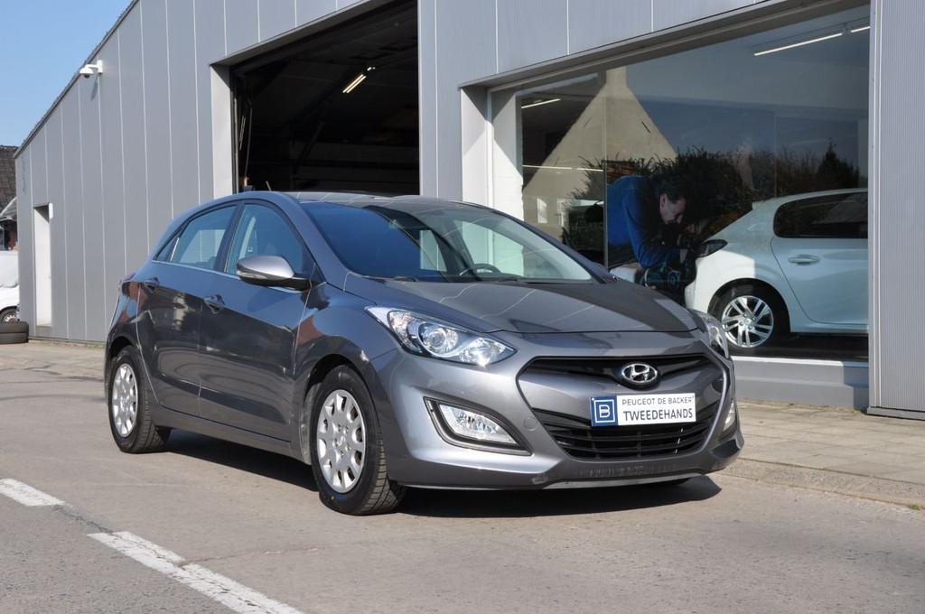 Hyundai i30 I30 * AIRCO * PDC * (bj 2013), Auto's, Hyundai, Voorwielaandrijving, Euro 5, Stof, Gebruikt