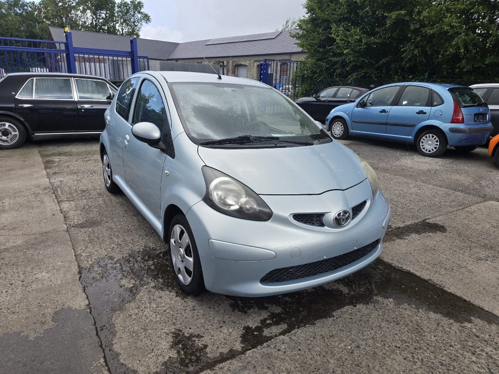 Toyota aygo 1000cc essence seulement 48000km bt auto 5ptes, Auto's, Stof, 50 kW, Zwart, https://public.car-pass.be/vhr/c28aac9a-4378-4b31-8498-bcd186d6f89a