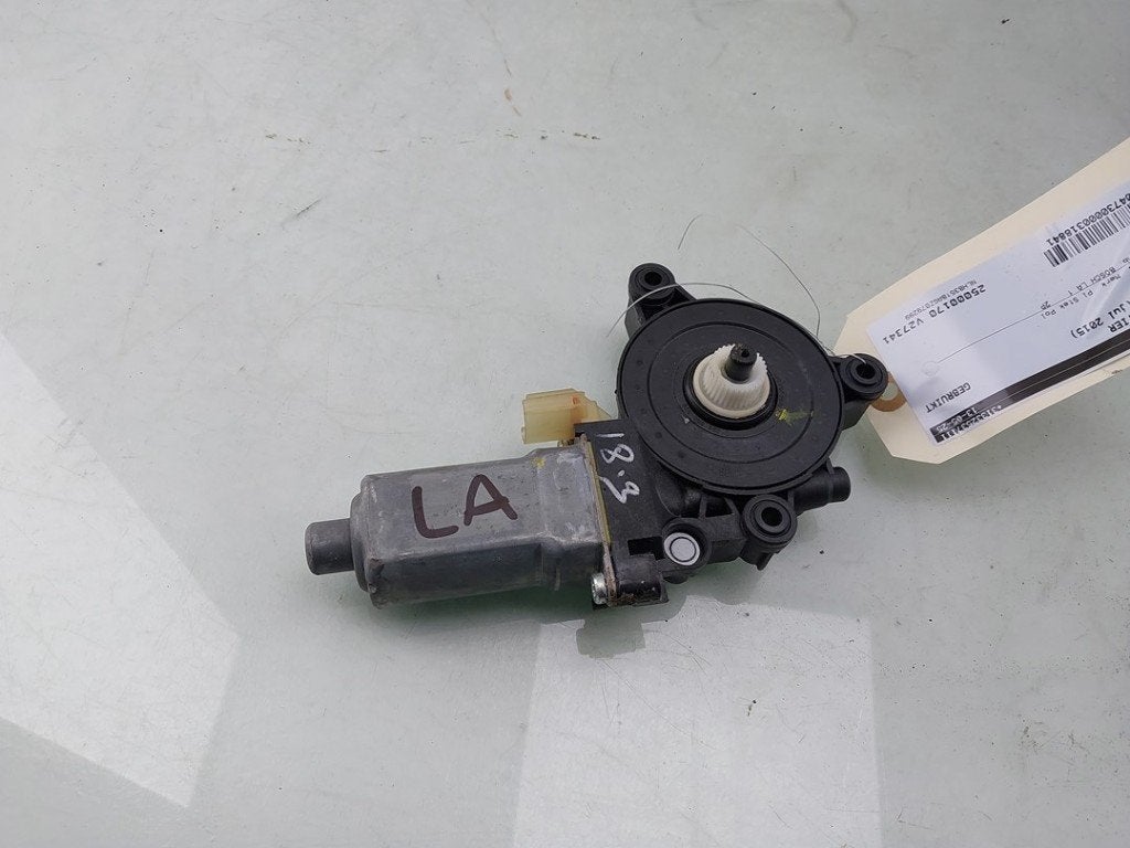 MOTEUR LEVE VITRE ELECTRIQUE i20 (GBB) (|82450C7000|), Utilisé, Hyundai