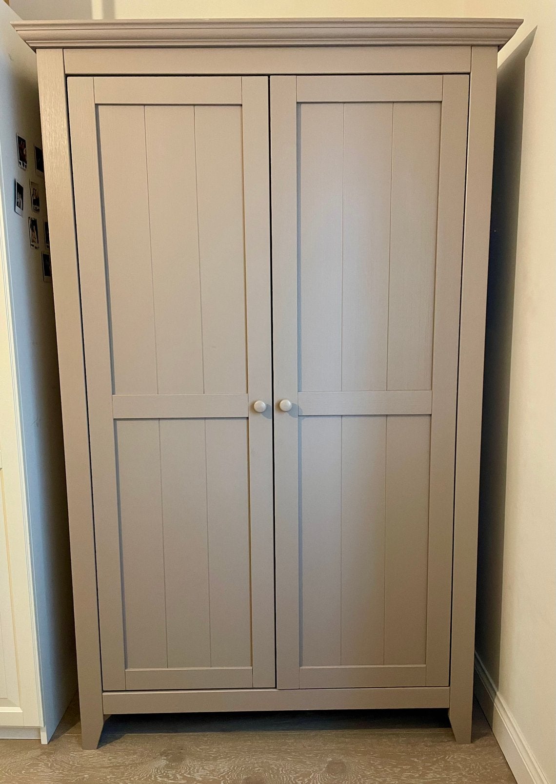 Mooie kinderkleerkast + commode/verzorgingstafel CHILDWOOD, Ophalen, Gebruikt, Kast