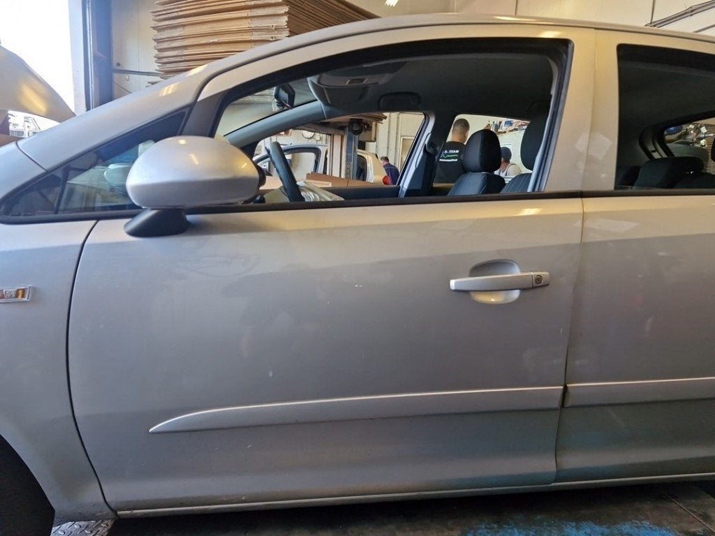 PORTE AVANT GAUCHE Opel Corsa D (|93189328|), Autos : Pièces & Accessoires, Utilisé, Gauche, Opel, Porte