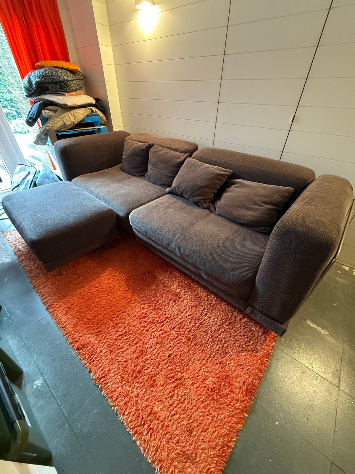 IKEA hoekbank met chaise longue en slaapfunctie, donkergrijs, Ophalen, Zo goed als nieuw