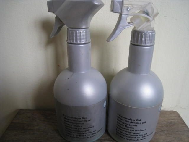 2 boîtes de gel nettoyant pour jantes VW Audi., Enlèvement