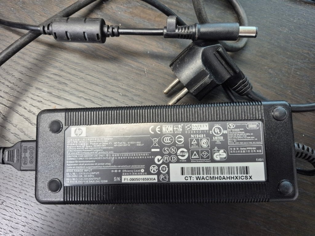 Laptop lader HP, Computers en Software, Laptop-opladers, Ophalen of Verzenden, Gebruikt, HP (hewlett packard)