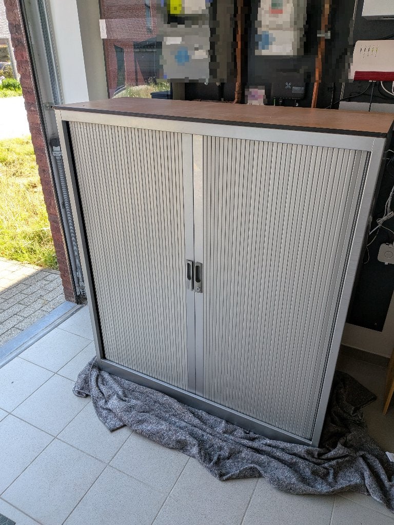 Stevige metalen kast, Huis en Inrichting, Kasten | Roldeurkasten en Archiefkasten, Ophalen, Gebruikt, 100 tot 150 cm, 100 tot 150 cm