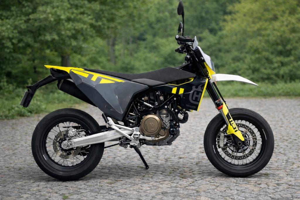701 Husqvarna Supermotard, Nieuw, Particulier, 701 cc, SuperMoto