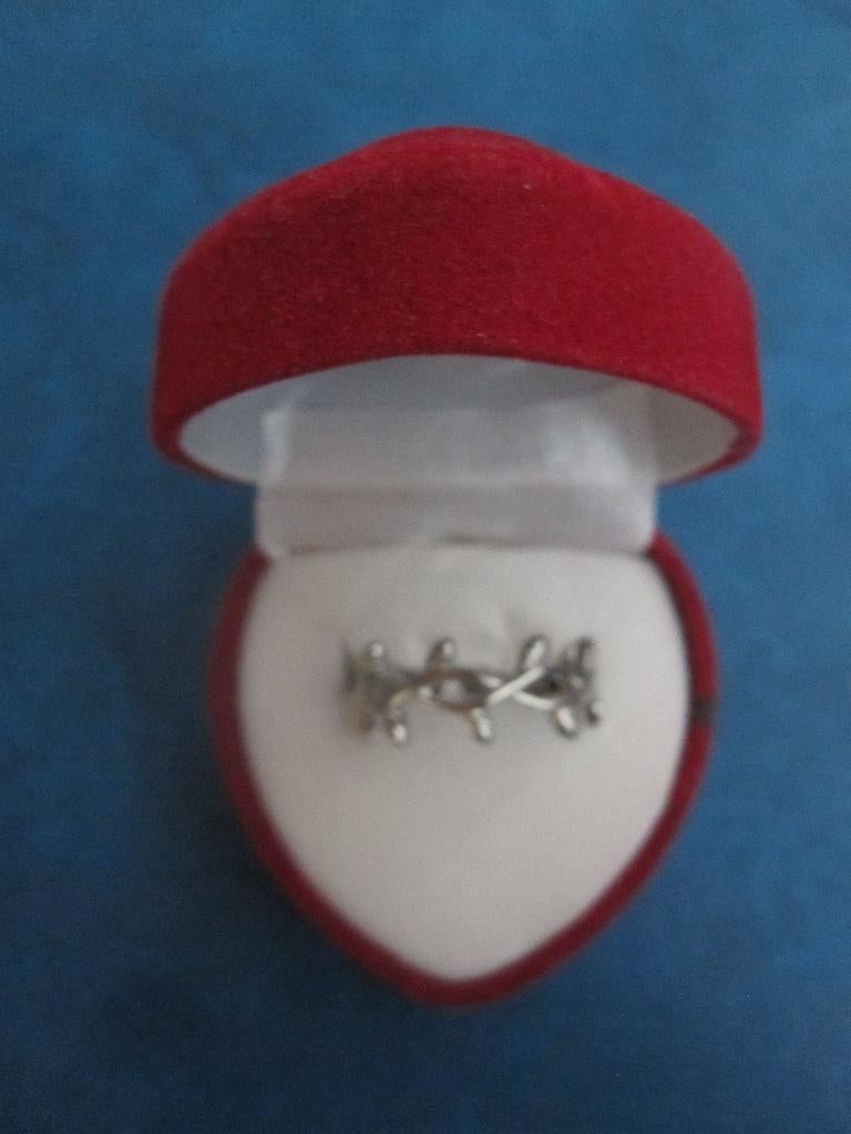 Bague - couleur argentée - feuilles tressées (NOUVEAU), Bijoux, Sacs & Beauté, Bagues, Neuf, Femme, Plus petit que 17, Argent