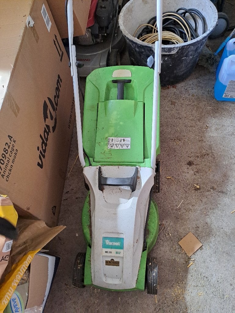 Grasmaaier elektrisch, Ophalen, Gebruikt, Elektrische grasmaaier, Opvangbak