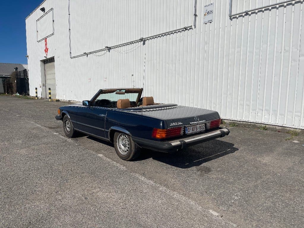 Mercedes-Benz 380 SL (R107), foto 4