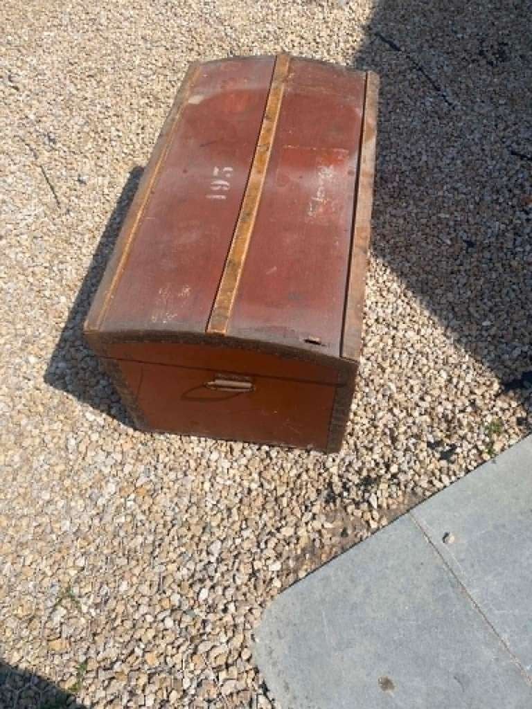 Valise militaire, Enlèvement