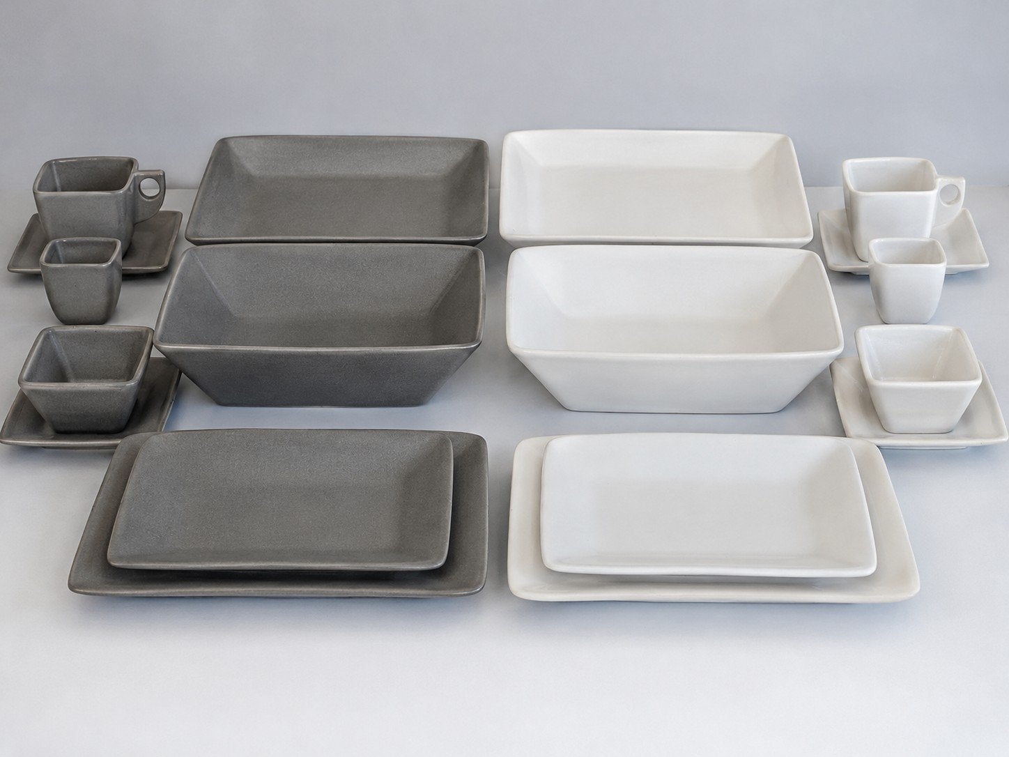 2 x 9 delig set van het gerenomeerde merk Vista Alegre, Maison & Meubles, Enlèvement, Neuf, Poterie, Service complet