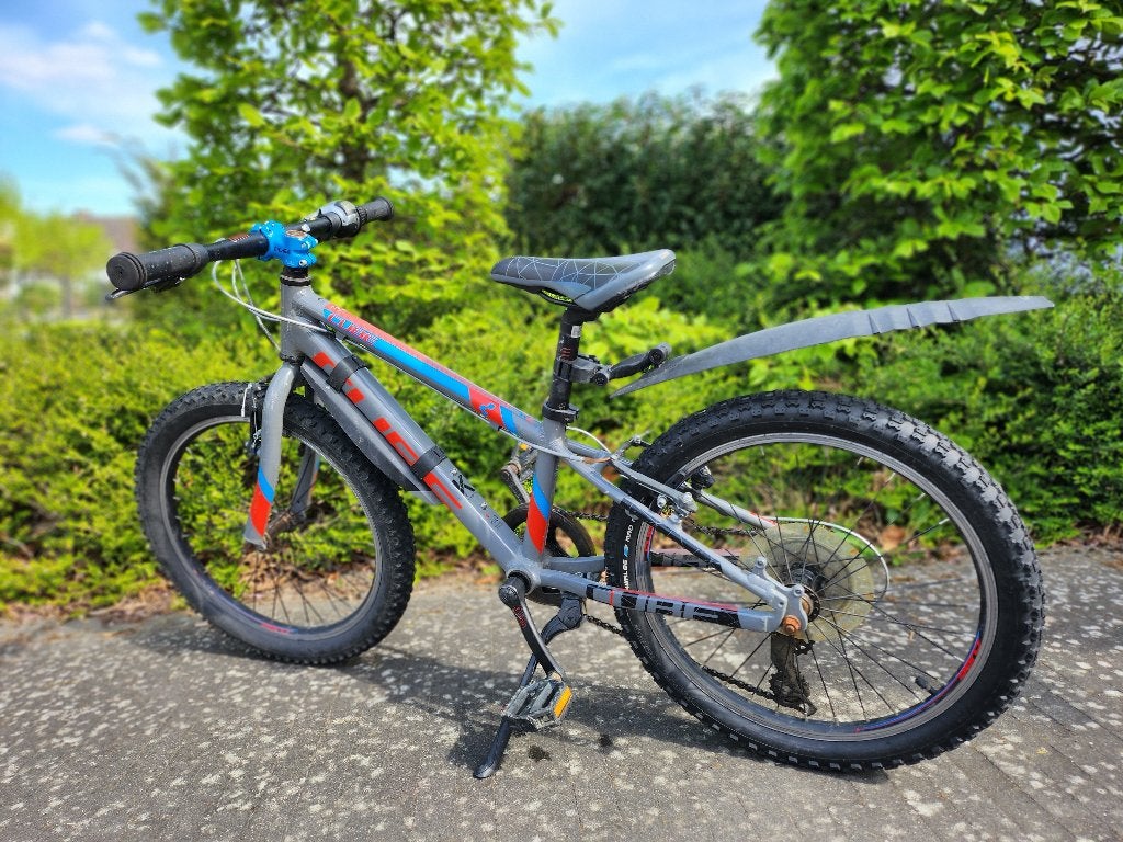 Mountainbike Cube 20" Race Series voor kind van 6 tot 9 jaar, Fietsen en Brommers, Fietsen | Jongens, Gebruikt, 20 inch, Handrem