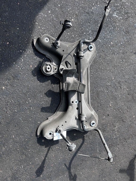 SUBFRAME Renault Trafic Passenger (1JL / 2JL / 3JL / 4JL), Auto-onderdelen, Gebruikt, Renault, Peter-Huppertz-Straße 5
51063  Köln, DE