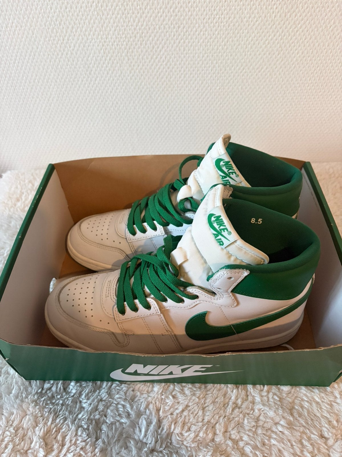 Nike montantes blanc/vert, Kleding | Heren, Schoenen, Ophalen of Verzenden, Zo goed als nieuw, Wit
