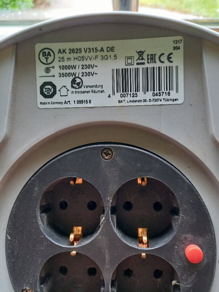 2 kabelhaspels een van 40m en 25m, Doe-het-zelf en Bouw, Elektriciteit en Kabels, Ophalen, Zo goed als nieuw, Kabel of Snoer