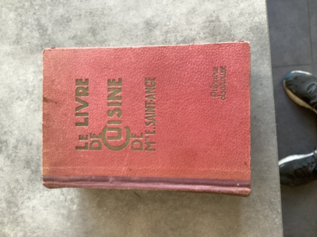 Le livre De Cuisine De M. E Saint- ange, Verzenden, Zo goed als nieuw, Frankrijk