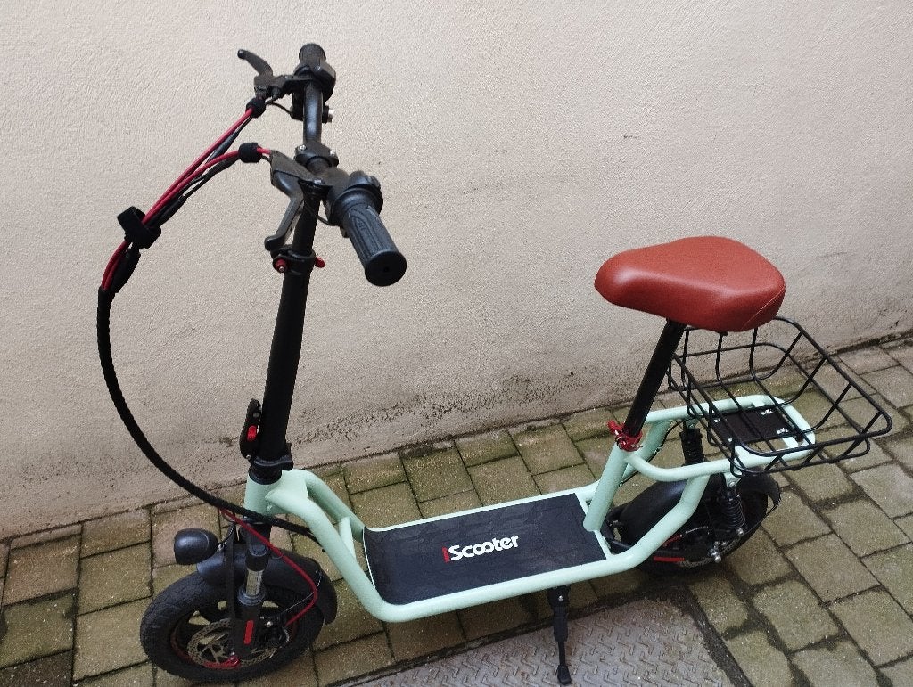 Iscooter i12 - electrische scooter met zadel, mand,..., Fietsen en Brommers, Steps, Ophalen, Zo goed als nieuw, Elektrische step (E-scooter)