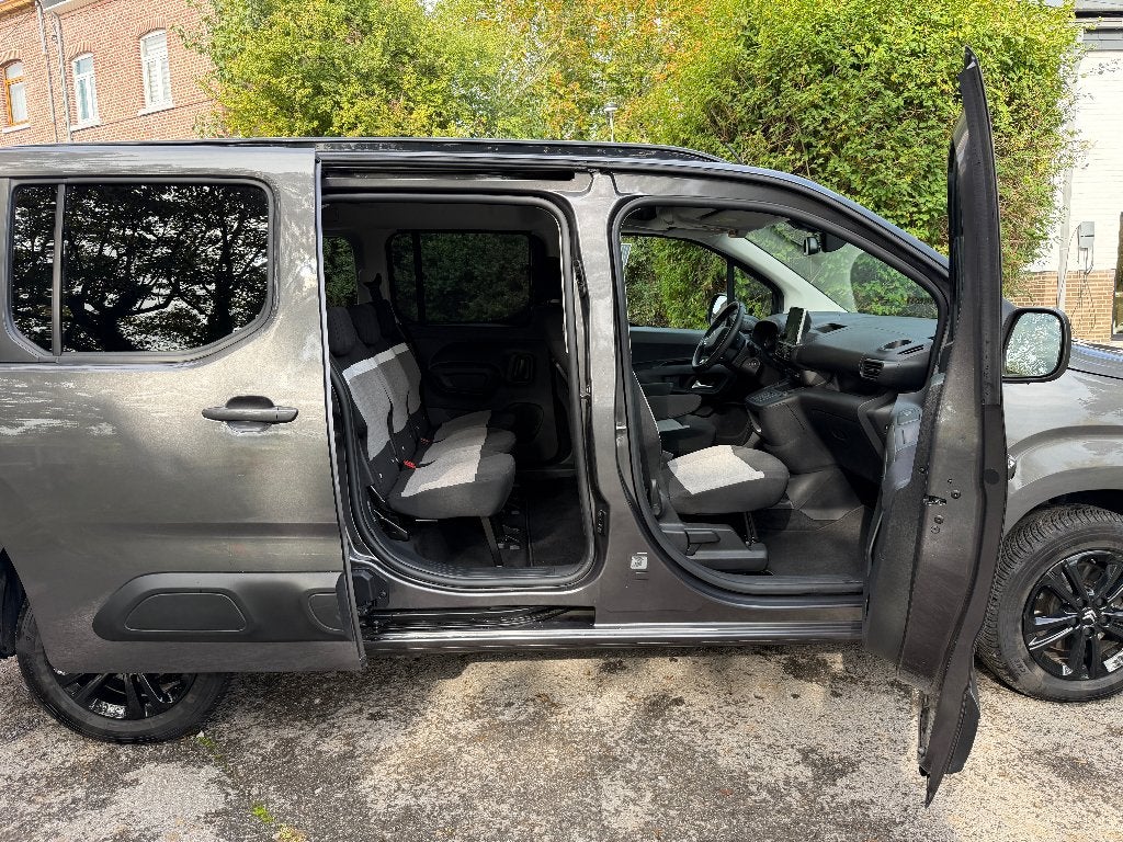 E-Berlingo - Van Electrique neuf 7 places garantie 2031, Autos, Argent ou Gris, Achat, Entretenue par le concessionnaire, 5 portes
