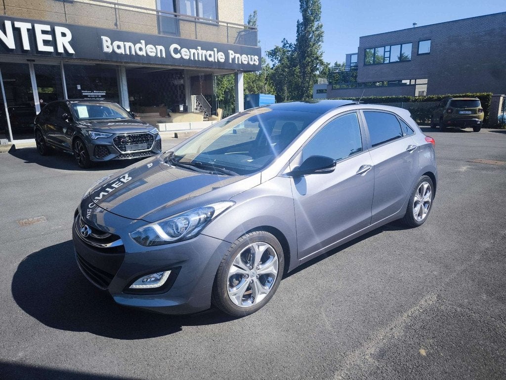 Hyundai i30 i30 1.6 GDi Move, Autos, Hyundai, Entreprise, Achat, i30, ABS, Phares directionnels, Airbags, Air conditionné, Alarme