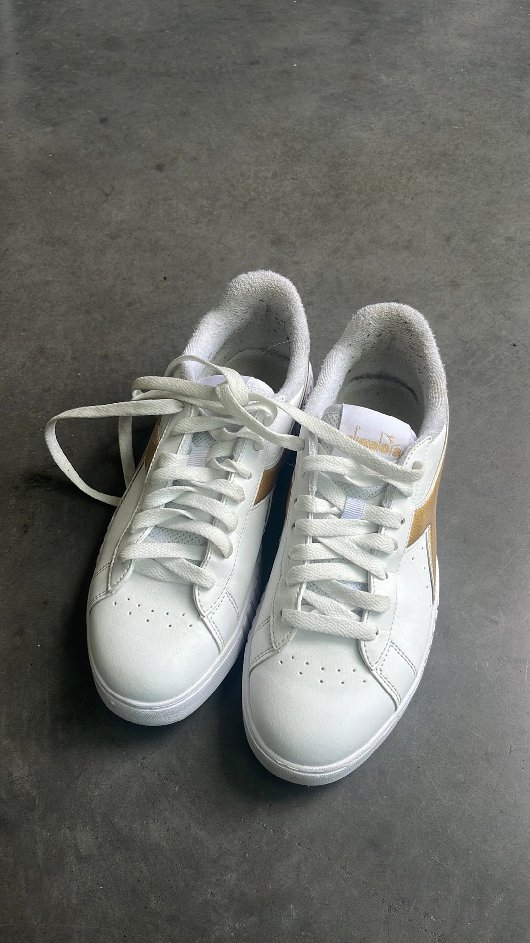 Diadora-draagmaat 36, Kleding | Dames, Ophalen of Verzenden, Gedragen