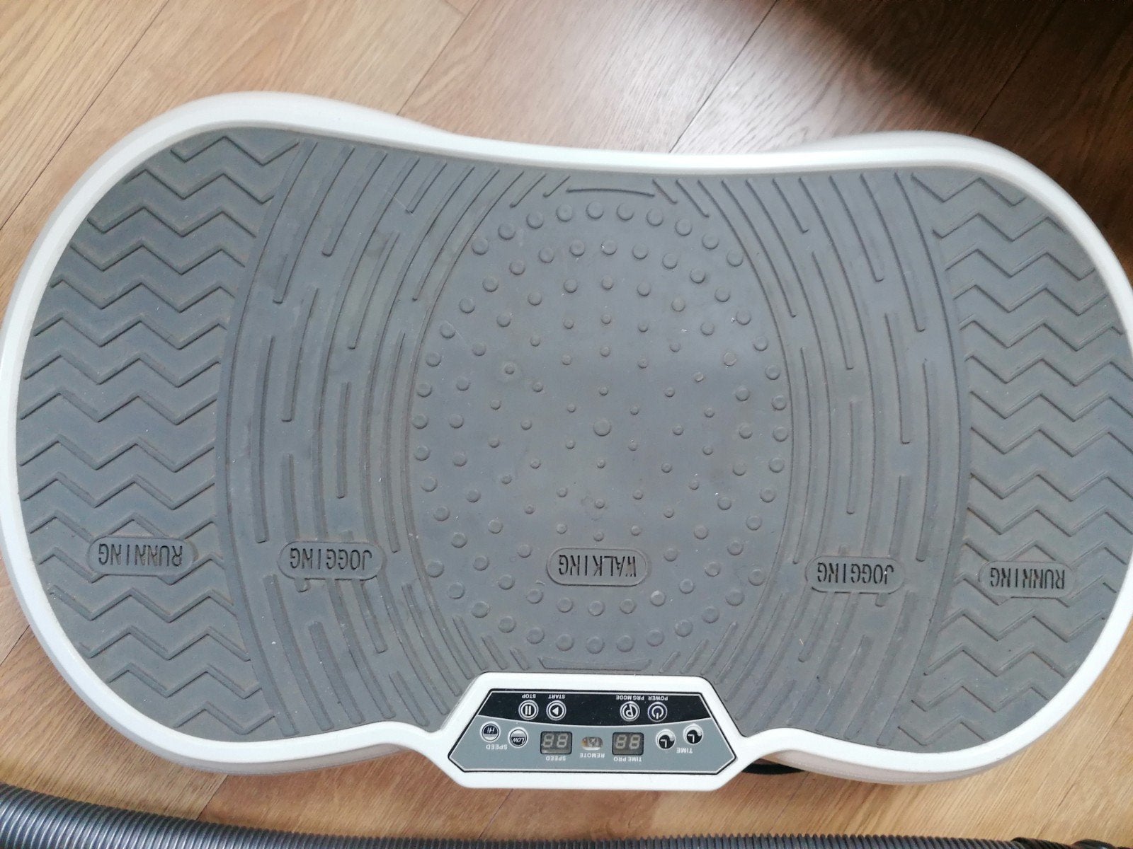 sportstech vibrator, Sports & Fitness, Enlèvement