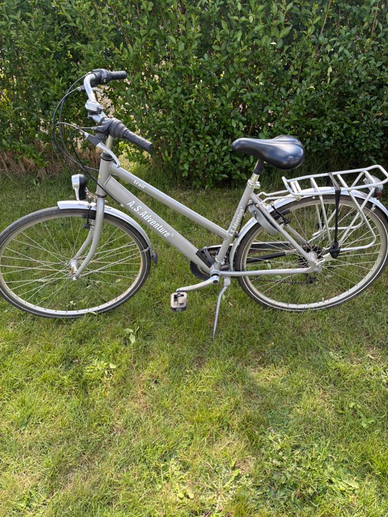 Dames fiets, Fietsen en Brommers, Ophalen, Zo goed als nieuw