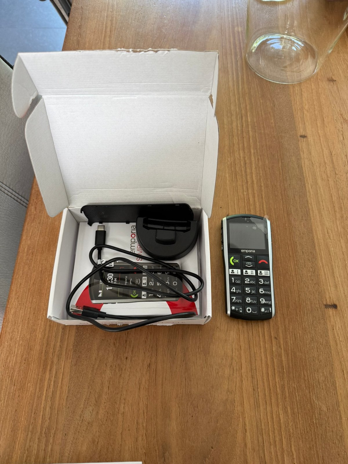 Senioren gsm met grote toetsen, Telecommunicatie, Ophalen, Zo goed als nieuw