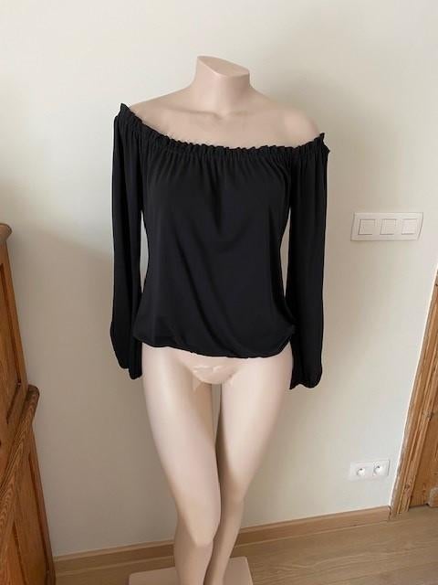Zwarte Vrolijke Feestelijke blouse (M), Kleding | Dames, Ophalen of Verzenden, Zo goed als nieuw, Maat 38/40 (M), Zwart