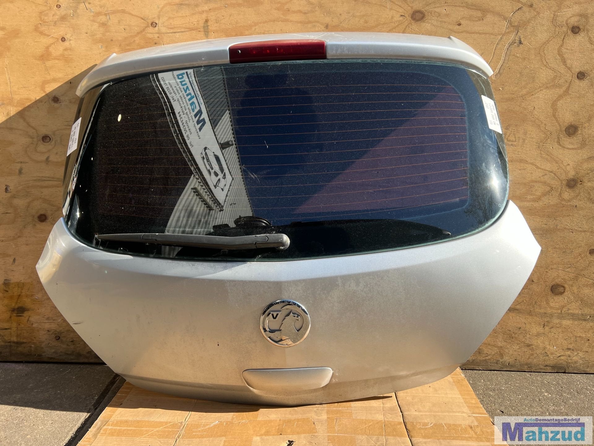 OPEL CORSA D 3 PORTES Argent Z157 Hayon 2006-2013, Opel Automobile GmbH, Porte, Opel, Bahnhofsplatz 1
65423  Russelsheim am Main, DE