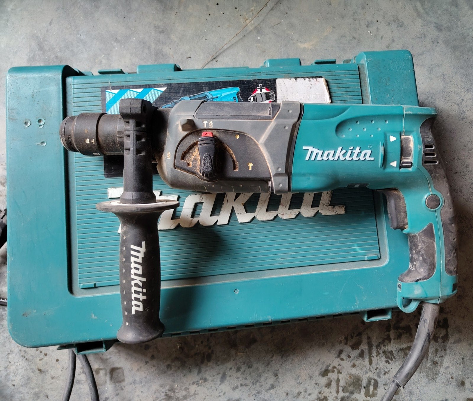 Makita HR2470FT klopboormachine SDS met snelspanboorkopoorl, Ophalen, Boor- en/of Breekhamer, Klopboormechanisme, Gebruikt