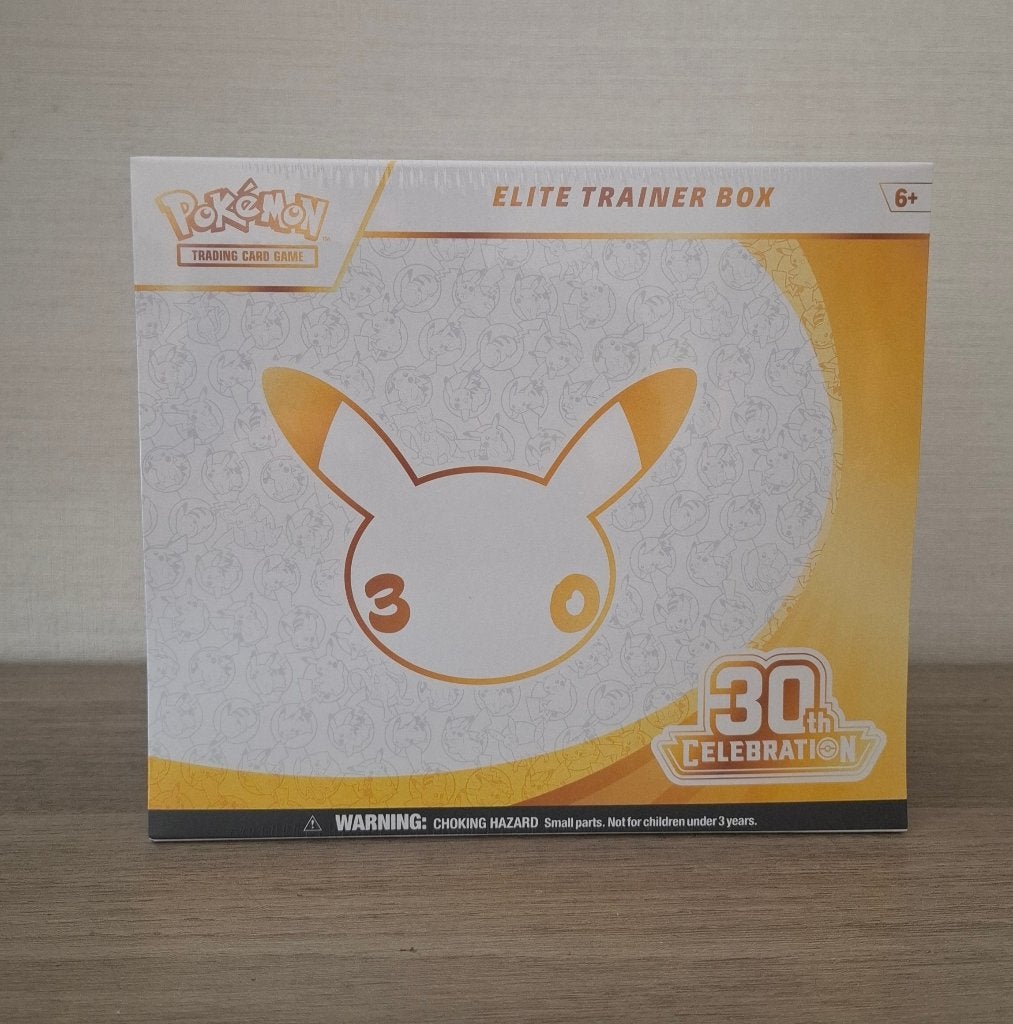 Pokemon 30th celebrations ETB, Ophalen, Nieuw, Boosterbox, Foil
