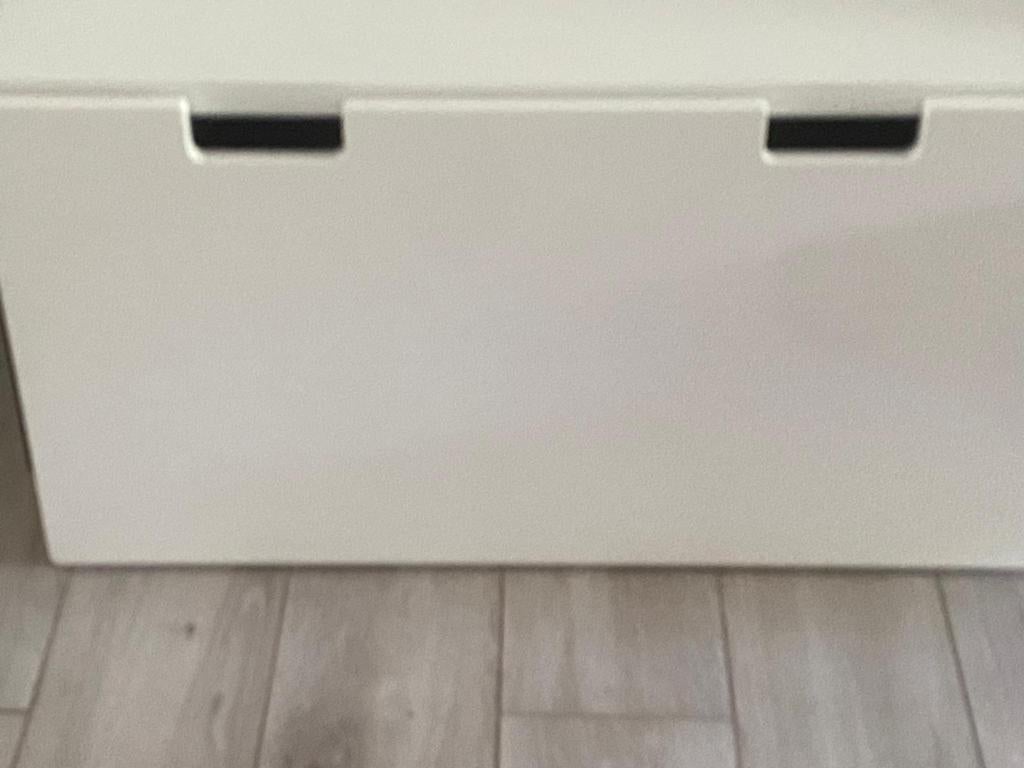Witte IKEA SMÅSTAD Speelgoedkist met Bank (90x52x48 cm), Enlèvement, Utilisé