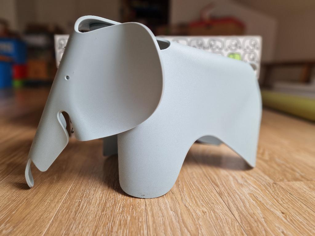 Vitra Eames Olifant, Enfants & Bébés, Chambre d'enfant | Meubles Autre, Utilisé, Chaise, Enlèvement