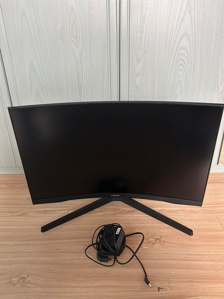 Samsung Odyssey G5 gaming monitor Curved, Computers en Software, HDMI, 101 t/m 150 Hz, VA, Zo goed als nieuw