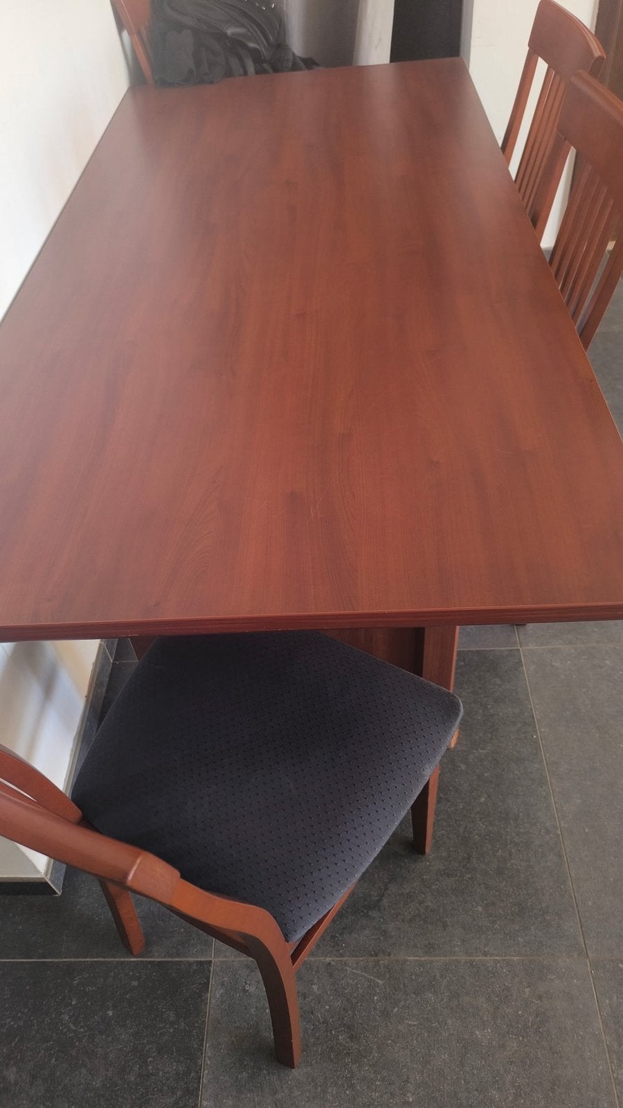 Table à manger avec 4 chaises, Enlèvement, Comme neuf
