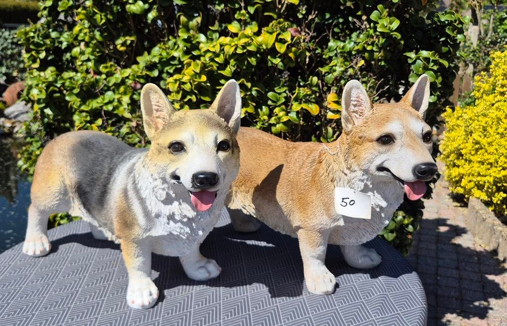 Tuinbeelden corgi 32hoog, Ophalen, Nieuw, Kunststof, Dierenbeeld