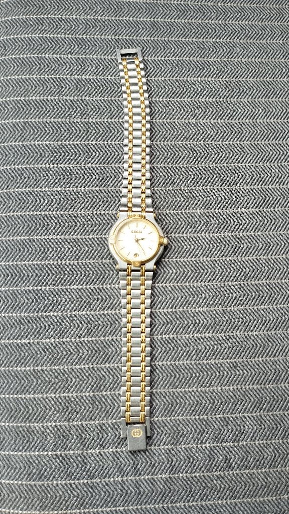 Montre Gucci vintage, Handtassen en Accessoires, Ophalen